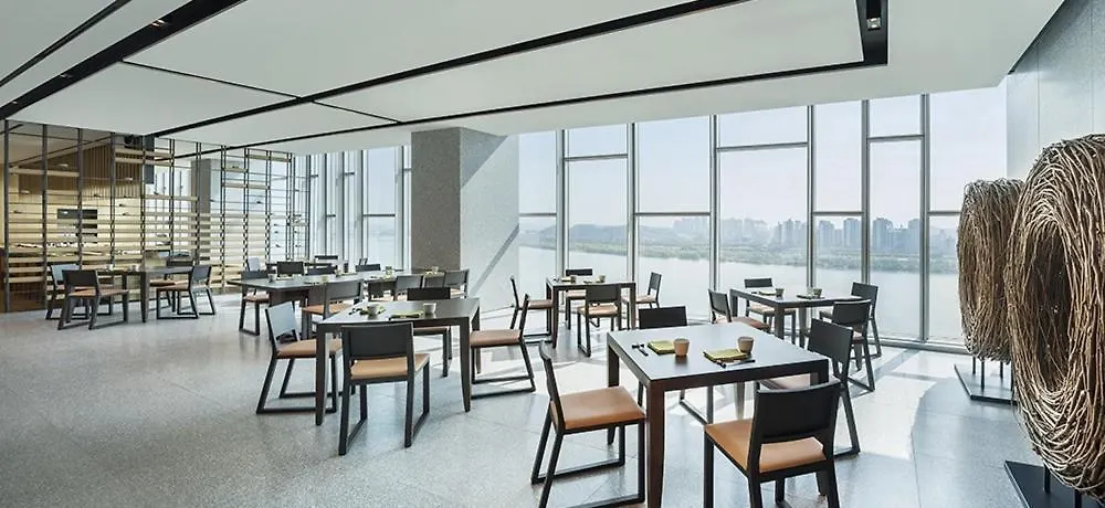 Grand Walkerhill Seoul Hotel 5*,